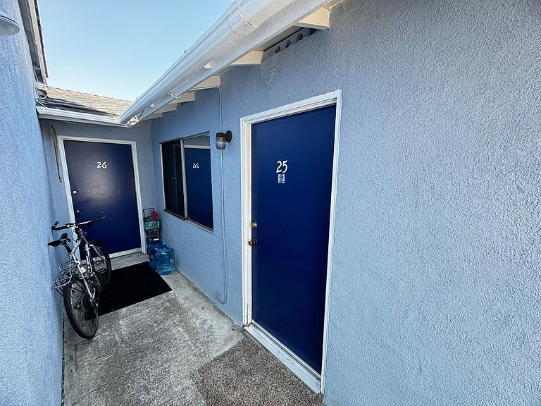 1001 Shell Beach Rd #11-26 — Photo 1