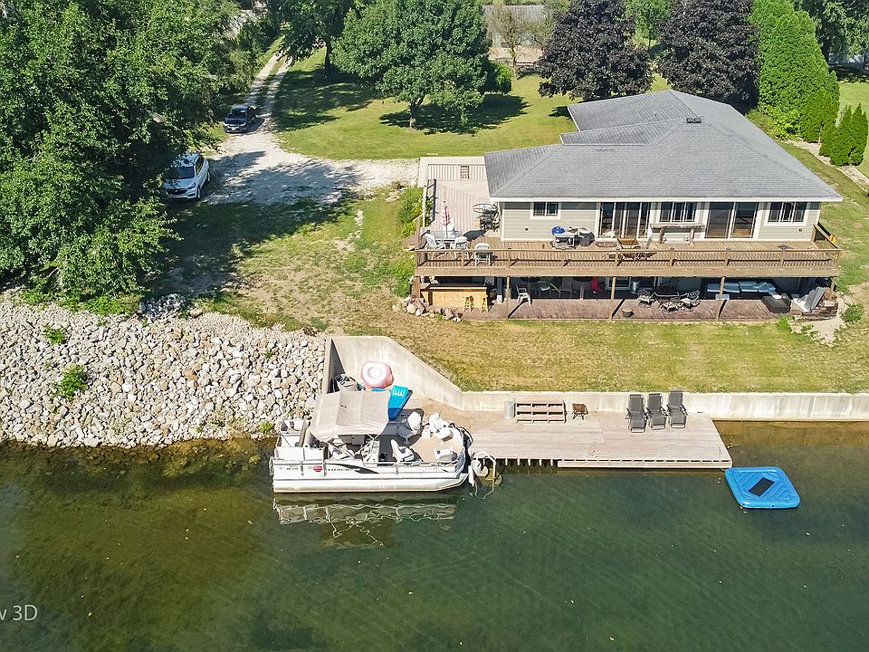 1st image of 3175 N Lakeside Dr