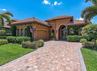 15811 Secoya Reserve Cir, Naples, FL 34110