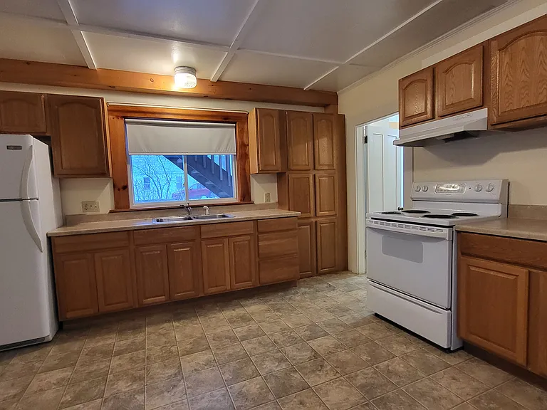 46 Crescent St #1 — Photo 3
