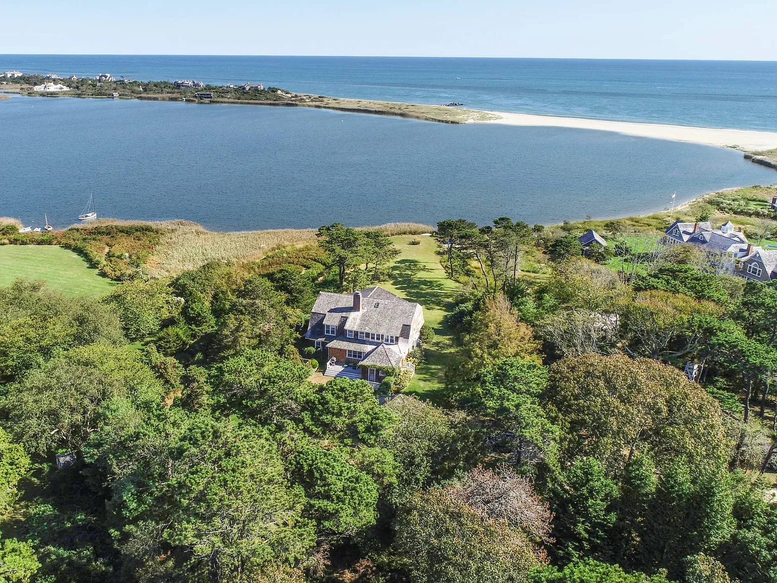 Wainscott Waterfront Bliss — Photo 1