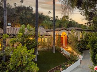 3757 Hayvenhurst Ave, Encino, CA 91436