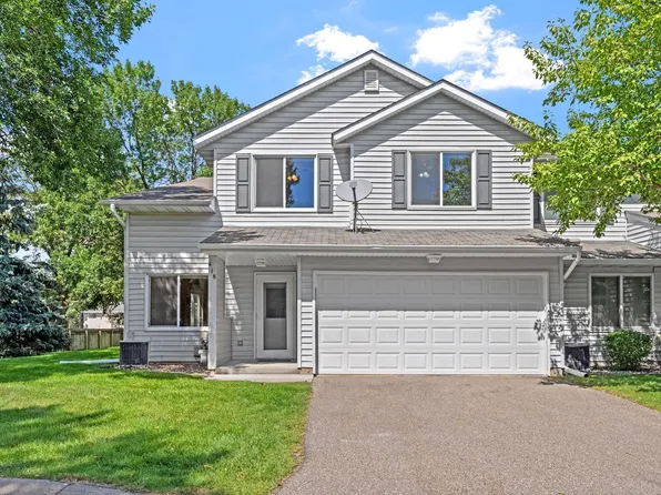 418 Roundhouse St, Shakopee, MN 55379