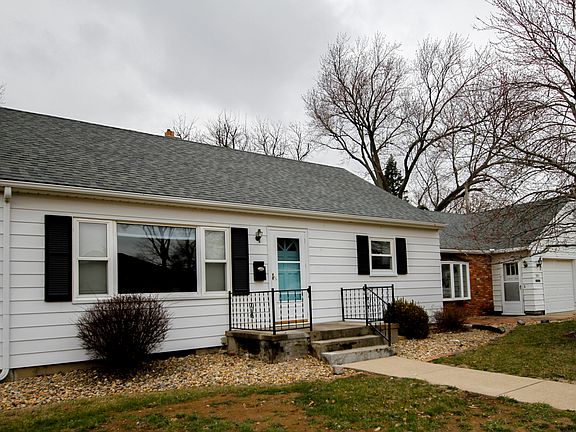3rd image of 501 N Kansas Ave