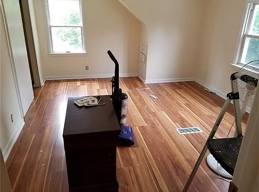 2nd image of 13 Walnut St