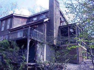 3326 Stonehenge Dr, East Stroudsburg, PA