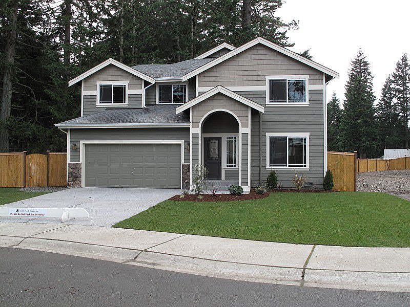 2nd image of 4704 206th St E