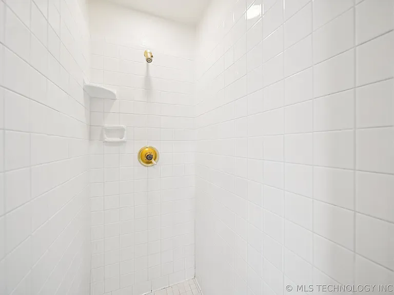 3010 E 90th Pl — Photo 10