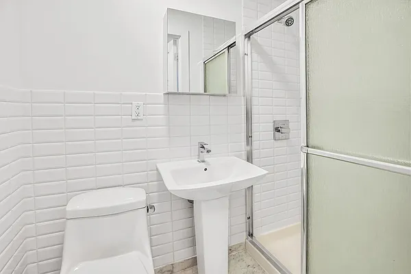 Rented by Douglas Elliman | media 14