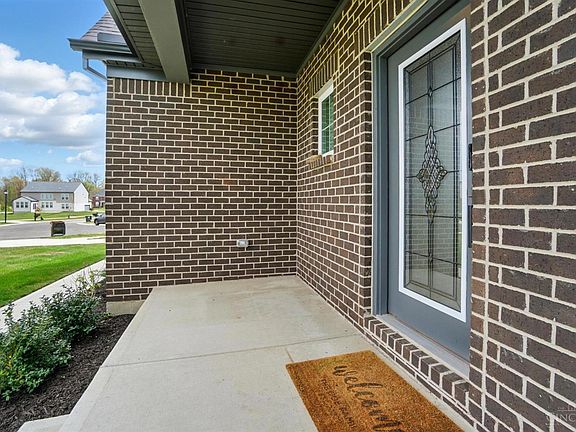 4th image of 5275 Upham Ln