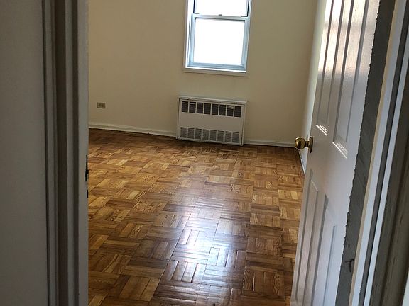 3rd image of 13520 82nd Ave APT 4C