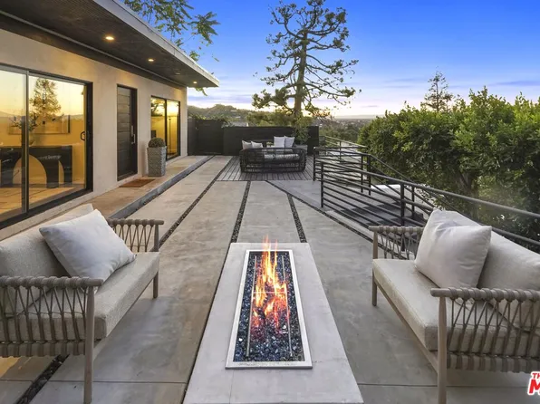 3838 Buena Park Dr, Studio City, CA 91604