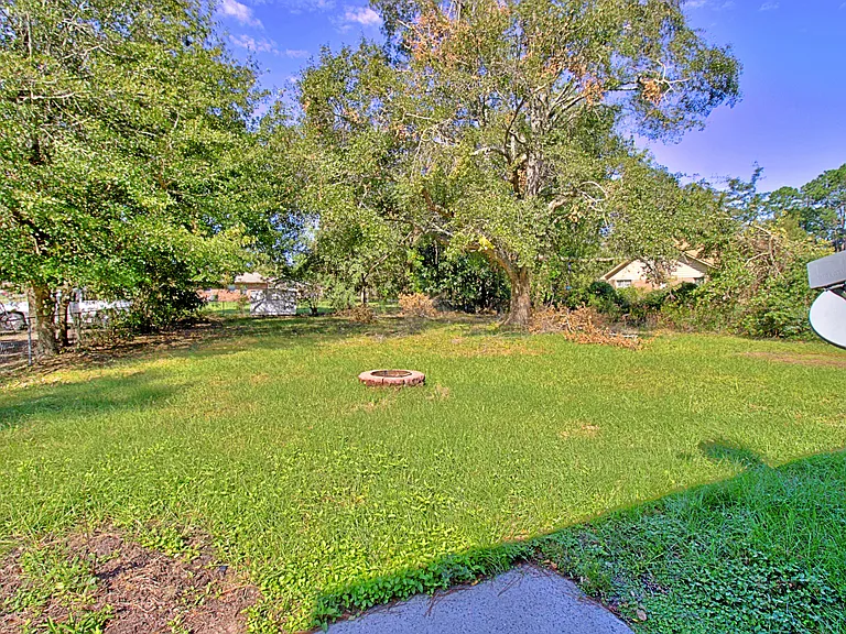 1040 Charles C Frasier Blvd — Photo 18