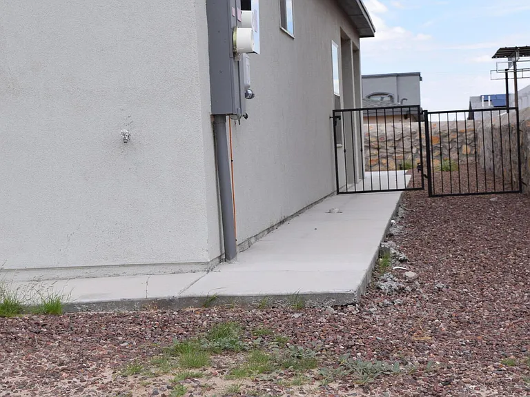 1103 Brass Hill Ave — Photo 5