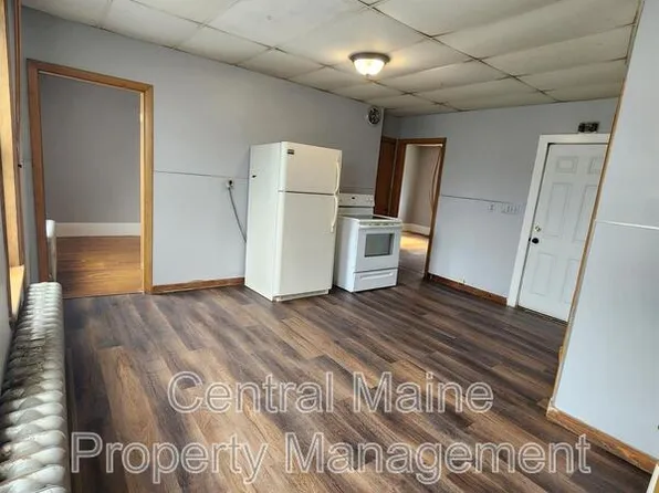 90 Ash St Unit 10, Lewiston, ME 04240