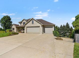 3917 Sidehill Dr, Hudsonville, MI 49426