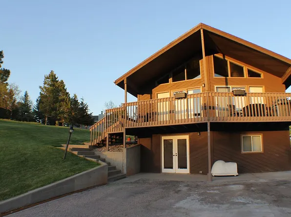 7680 Tanager Dr, Rapid City, SD 57702