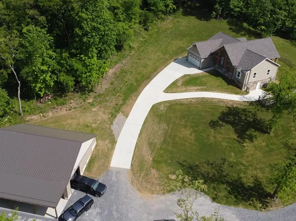 3520 Dallas Pike, Triadelphia, WV 26059