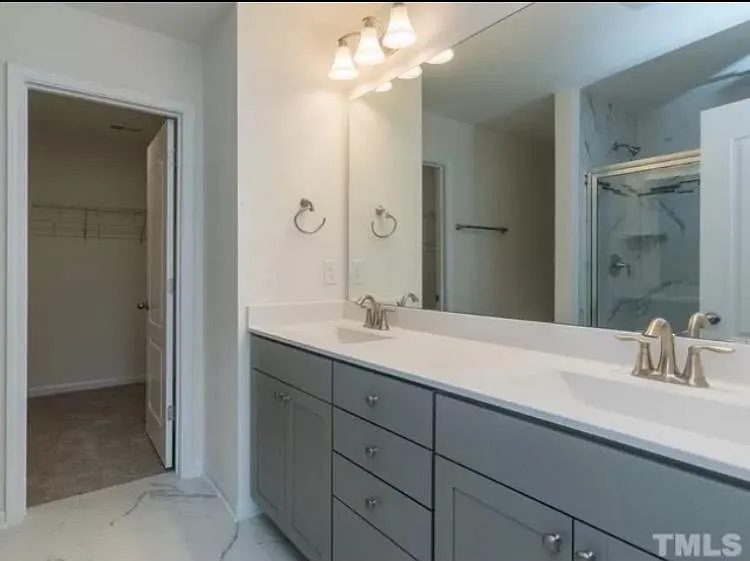 1018 Salt Glaze Ln — Photo 7