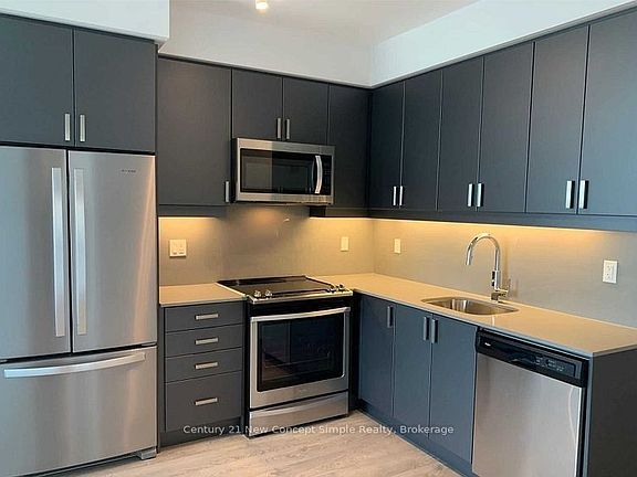 5th image of 7895 Jane St #716
