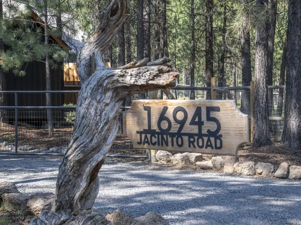 16945 Jacinto Rd, Bend, OR 97707
