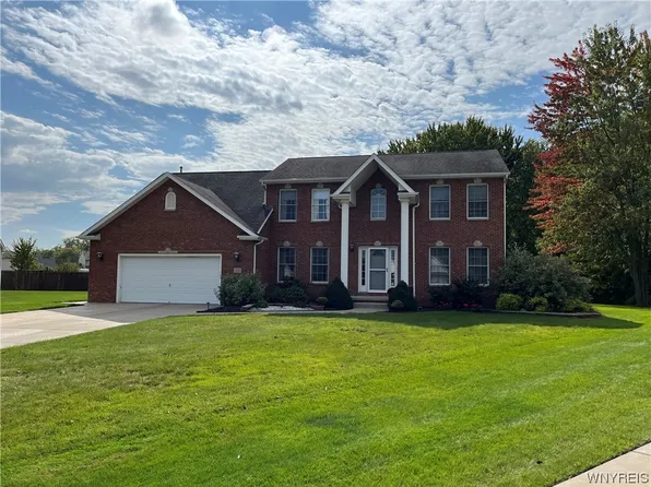 3550 Kelsey Ln, North Tonawanda, NY 14120