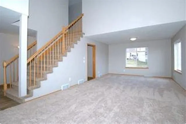 888 Harper Dr — Photo 2