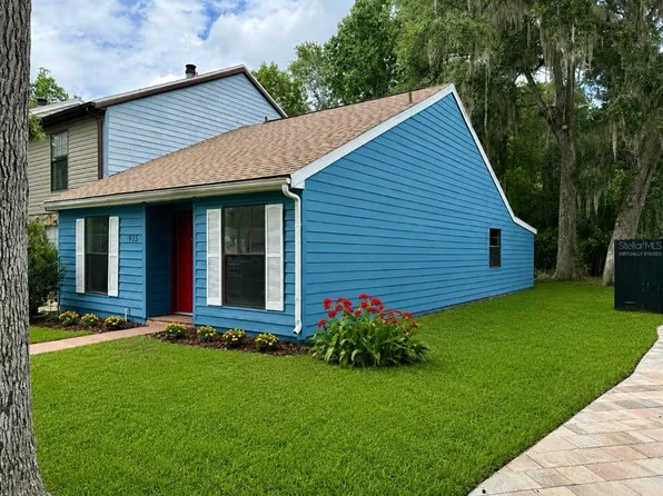 935 Village Dr, Brooksville, FL 34601