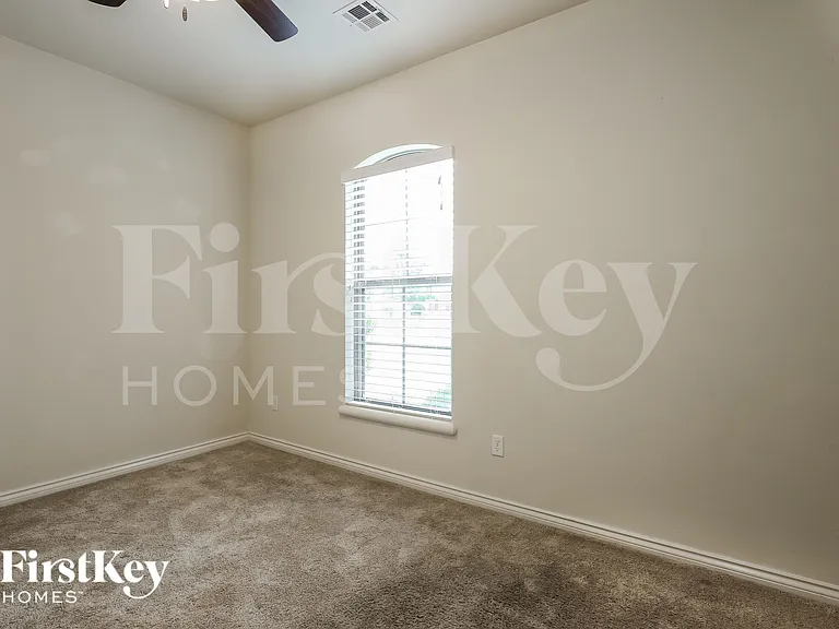 11545 SW 55th St — Photo 12