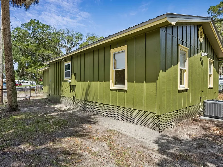 2113 Silver Lake Dr — Photo 22