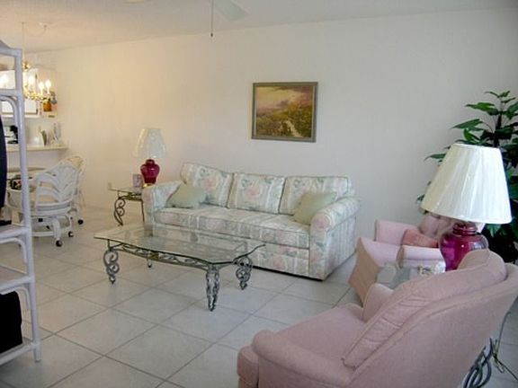4th image of 761 W Elkcam Cir Unit A106