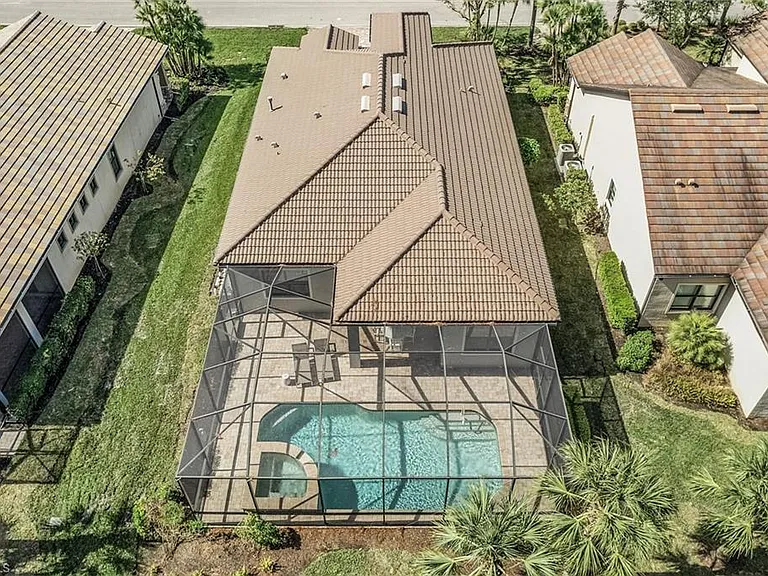 9248 Cormorant Dr — Photo 29