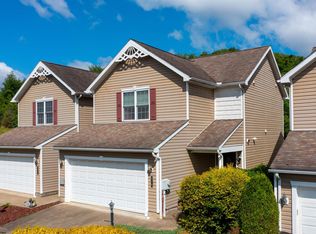 310 Glencoe Ln, Morgantown, WV 26508