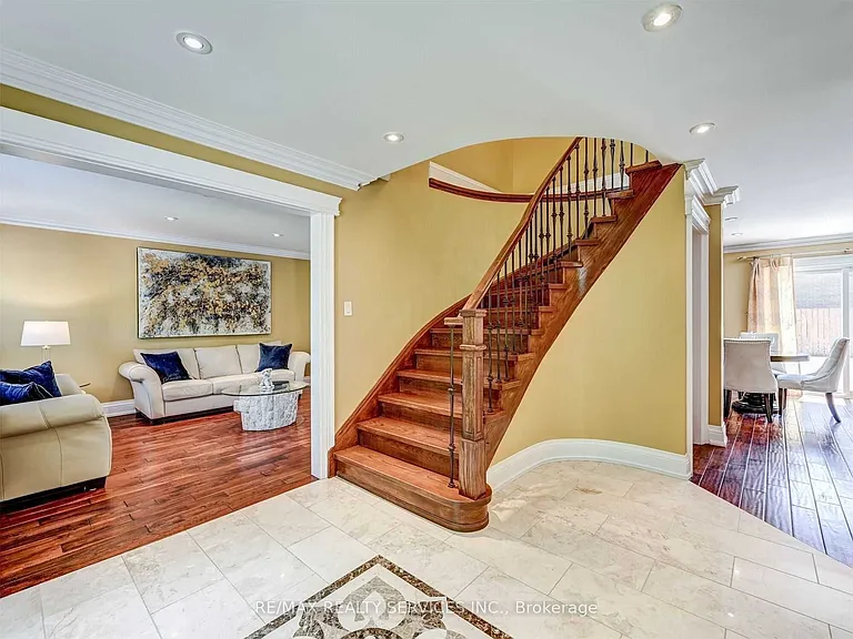 1570 Tipperary Ct — Photo 6