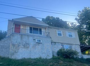 1502 Byng Dr, South Charleston, WV 25303