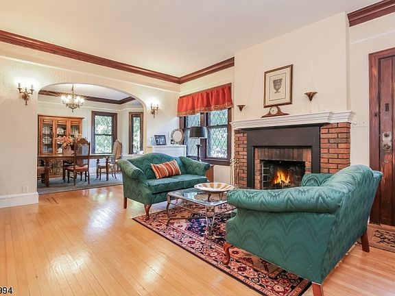 3rd image of 135 Hillside Ave
