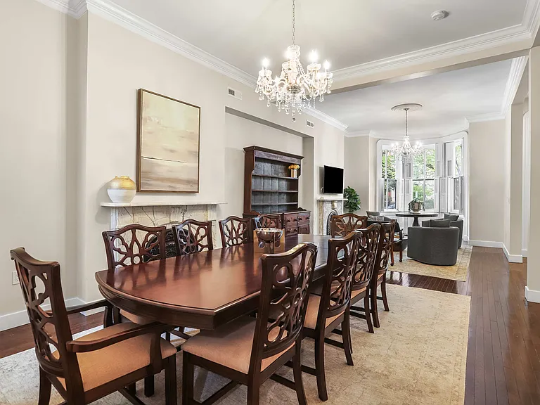 327 E Capitol St SE #2 — Photo 9