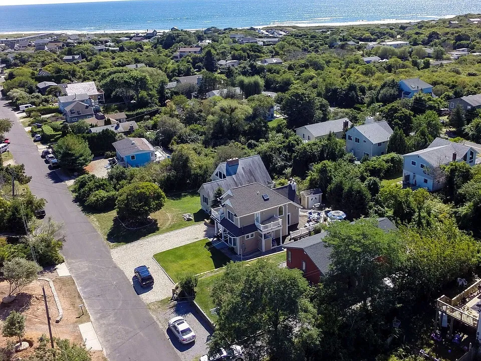 4 Rehan Ave