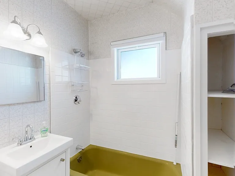 70 Hudson St #1 — Photo 12