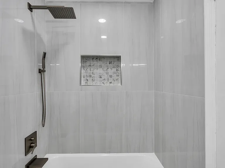 321 Marc Dr — Photo 30