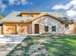12206 Plumpoint Dr, Houston, TX 77099