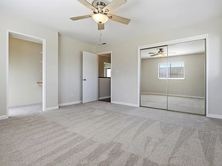 498B Beck St — Photo 11