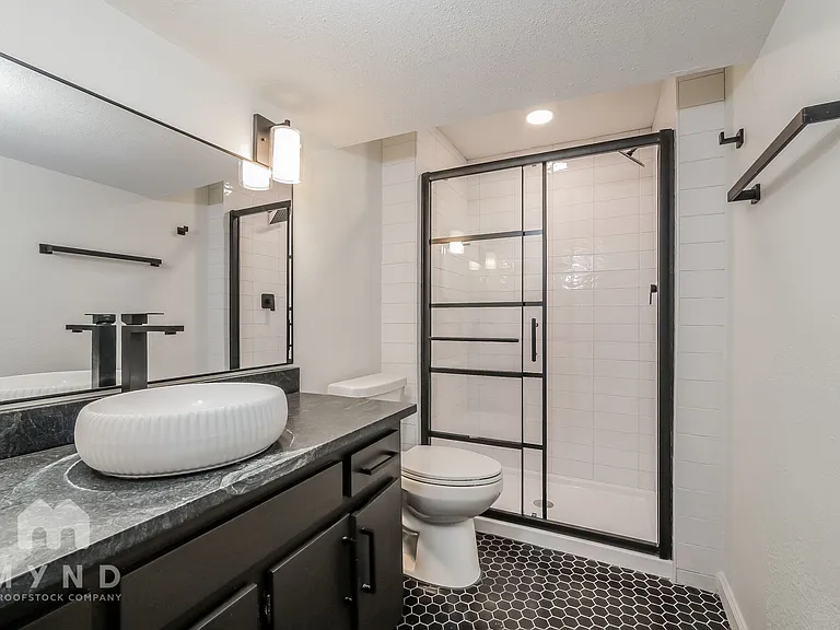 527 Lancelot Dr — Photo 25