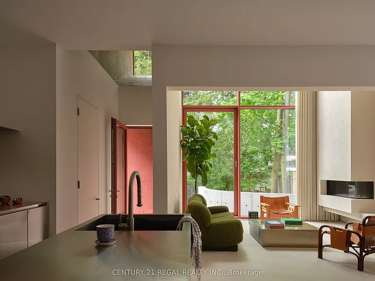 275 Keewatin Ave S #REAR — Photo 19