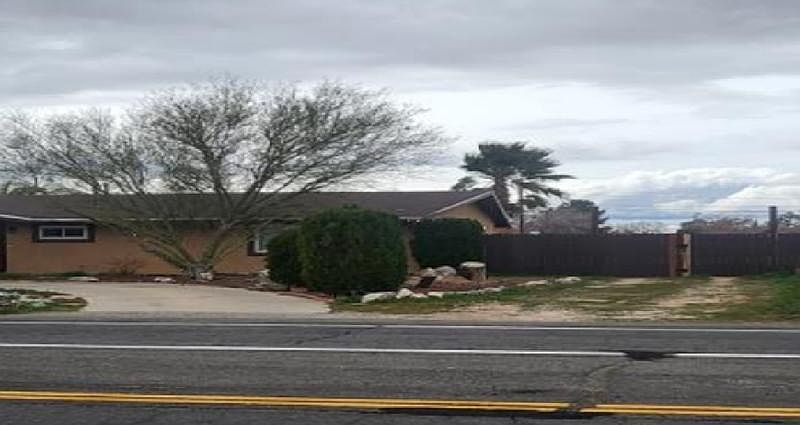 1st image of 13464 Kiowa Rd
