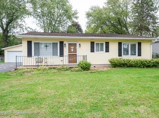 1604 Meadow Ln, McHenry, IL 60050