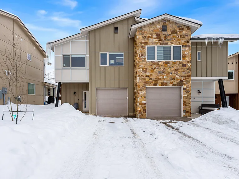 107 Base Camp Cir — Photo 3