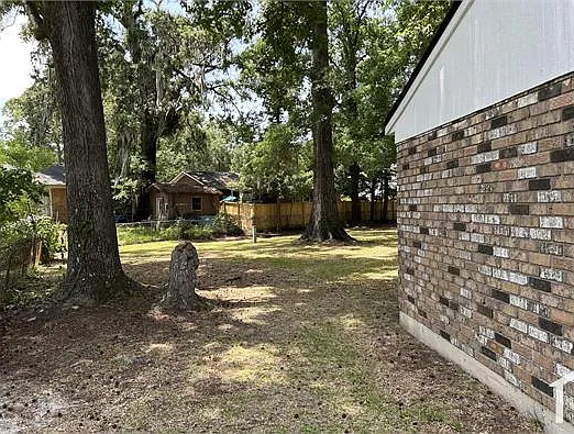 4 bed, $2,400 — Photo 3