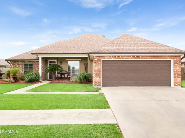 204 Papa Joe Dr, Broussard, LA 70518