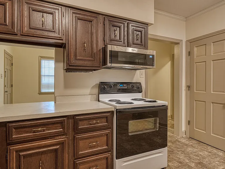 831 John B White Sr Blvd — Photo 34